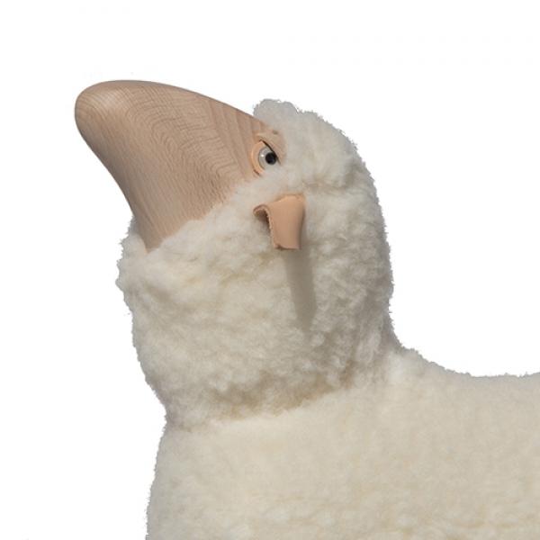 Lammetje met wol (kortgeschoren) omhoogkijkend 50 cm - wit