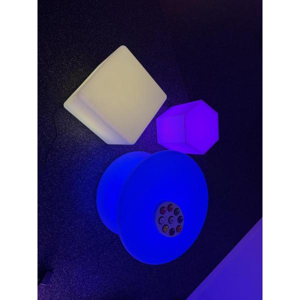 Nenko Interactive - Glow kubus